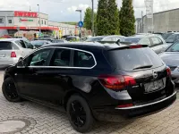 Gebraucht Opel Astra Innovation 116 PS (85 kW) 2011 Schwarz Kombi