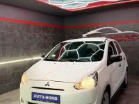 Gebraucht Mitsubishi Space Star Basis 71 PS (52 kW) 2015 Weiß Limousine