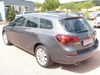 Gebraucht Opel Astra Edition 120 PS (88 kW) 2012 Karbongrau Kombi
