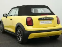 Gebraucht Mini Cooper Cabriolet Classic 163 PS (119 kW) 2025 Gelb Cabrio