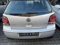 Second-hand VW Polo Comfortline 75 CP (55 kW) 2005 Gri Hatchback