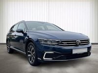 Gebraucht VW Passat GTE 218 PS (160 kW) 2021 Blau metallic Kombi