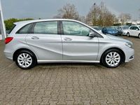 Gebraucht Mercedes B180 122 PS (89 kW) 2013 Silber Van / Kleinbus