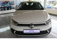 Gebraucht VW Polo Life 95 PS (69 kW) 2022 Ascotgrau Kleinwagen