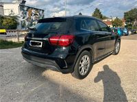 Gebraucht Mercedes GLA200 AMG line 156 PS (114 kW) 2019 Schwarz SUV