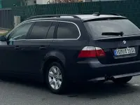 Gebraucht BMW 525 177 PS (130 kW) 2004 Blau Kombi