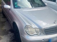 Gebraucht Mercedes C200 110 PS (80 kW) 2004 Silber Limousine