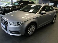Gebraucht Audi A3 Attraction 150 PS (110 kW) 2014 Silber Limousine