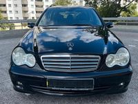 Second-hand Mercedes C180 143 CP (105 kW) 2007 Negru Break