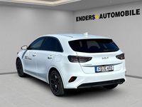 Używany Kia Ceed 101 KM (74 kW) 2025 Biały Hatchback