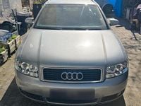 Gebraucht Audi A4 130 PS (95 kW) 2004 Grau Kombi