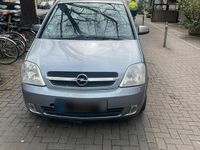Usata Opel Meriva 100 CV (73 kW) 2011 Grigio Monovolume
