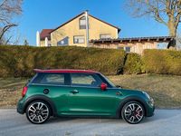 Gebraucht Mini John Cooper Works 231 PS (169 kW) 2023 Grün Kleinwagen