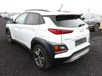 Gebraucht Hyundai Kona Premium 120 PS (88 kW) 2018 Chalk white metallic chalk white metallic SUV