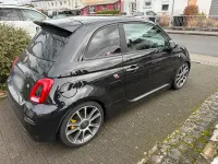 Gebraucht Abarth 695 180 PS (132 kW) 2024 Schwarz Kleinwagen