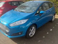 Gebraucht Ford Fiesta Titanium 101 PS (74 kW) 2013 Blau Kleinwagen
