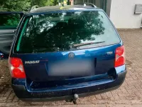 Gebraucht VW Passat 101 PS (74 kW) 2005 Blau Kombi