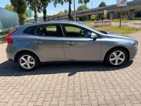 Gebraucht Volvo V40 Kinetic 120 PS (88 kW) 2016 Grau Limousine