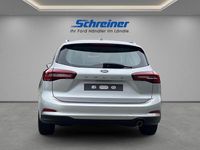 Gebraucht Ford Focus Titanium 125 PS (91 kW) 2023 Silber Limousine