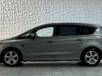 Gebraucht Ford S-MAX Titanium 179 PS (131 kW) 2015 Grau Van / Kleinbus