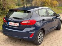 Gebraucht Ford Fiesta Trend 86 PS (63 kW) 2018 Blau Kleinwagen