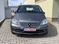 gebraucht Mercedes A180 AUT,NAVI,AHK,SHZ,ALU S+W,MET,TEMPOMAT,Teilleder