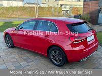 Gebraucht Mercedes A200 Progressive 163 PS (119 kW) 2018 Rot Limousine