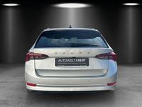 Gebraucht Skoda Octavia Clever 150 PS (110 kW) 2021 Silber Kombi