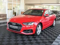 Gebraucht Audi A4 Sport 163 PS (119 kW) 2021 Rot Limousine