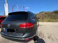 Gebraucht VW Touareg 262 PS (192 kW) 2016 Grau SUV