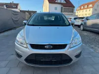 Używany Ford Focus Style 101 KM (74 kW) 2010 Srebrny Sedan/Limuzyna