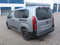 Neu Fiat Doblò 131 PS (96 kW) 2026 Grau Van / Kleinbus