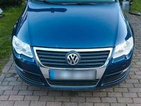 Gebraucht VW Passat 102 PS (75 kW) 2006 Blau Kombi