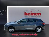 Neu Seat Leon 150 PS (110 kW) 2025 Grau Limousine
