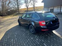Gebraucht Skoda Octavia Style 184 PS (135 kW) 2014 Schwarz Kleinwagen