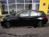 Gebraucht BMW 116 Advantage 116 PS (85 kW) 2015 Schwarz Kleinwagen