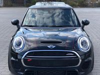 Używany Mini John Cooper Works 231 KM (169 kW) 2017 Czarny Hatchback