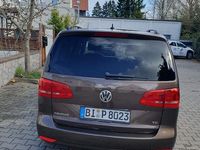 Gebraucht VW Touran 140 PS (102 kW) 2014 Braun Van / Kleinbus