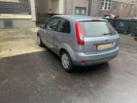 Gebraucht Ford Fiesta Ambiente 60 PS (44 kW) 2006 Tonic Kleinwagen