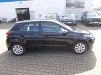 gebraucht Hyundai i20 Klima, Allwetterreifen, 1. Hand, Scheckheft