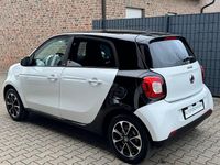 Gebraucht Smart ForFour Passion 71 PS (52 kW) 2015 Weiß Kleinwagen