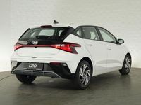 Gebraucht Hyundai i20 Trend 101 PS (74 kW) 2025 Atlas white Kleinwagen