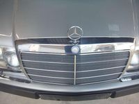 Gebraucht Mercedes E500 326 PS (239 kW) 1992 Silber Limousine
