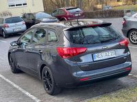 Używany Kia Ceed Attract 99 KM (72 kW) 2017 Szary Hatchback