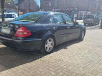 Gebraucht Mercedes E270 Avantgarde 177 PS (130 kW) 2003 Schwarz Limousine