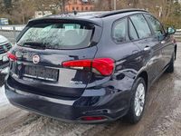 Gebraucht Fiat Tipo Easy 95 PS (69 kW) 2017 Blau Kombi