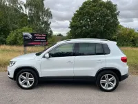Gebraucht VW Tiguan LOUNGE 150 PS (110 kW) 2015 Weiß SUV