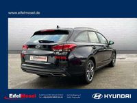 gebraucht Hyundai i30 i30 / Neufahrzeug / Trierweiler Toyota |- 1.0T-GDI 48V DCT**TREND**Navip. /SHZ/FLA