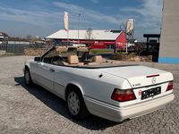 Gebraucht Mercedes E320 220 PS (161 kW) 1996 Weiß Cabrio