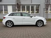 Gebraucht Audi A3 Sport 150 PS (110 kW) 2017 Gletscherweiß metallic Kleinwagen